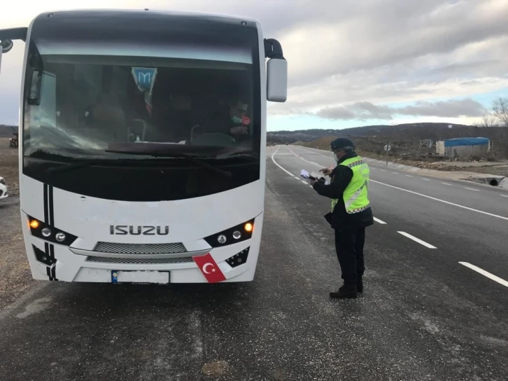 İşçi ve personel taşıyan servislere özel denetim gerçekleştirildi
