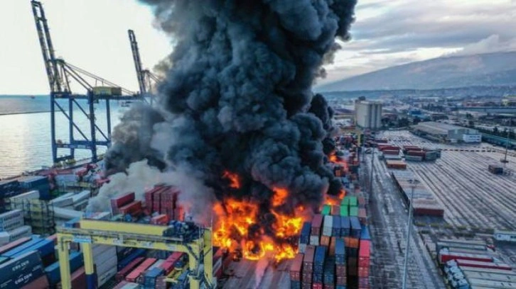 İskenderun Limanı'ndaki yangın söndürüldü