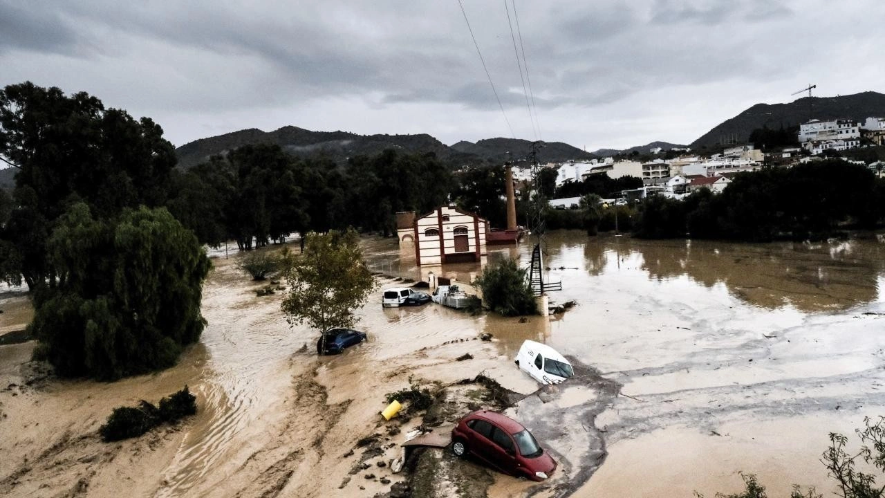 İspanya'da felaket! En az 140 ölü