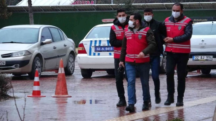 Isparta’da 7 aylık hamile kadını kıskançlık nedeniyle öldürmüş
