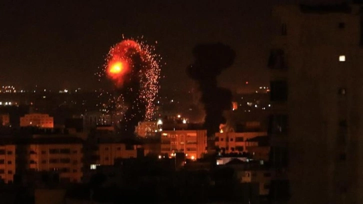 İsrail'in saldırıları devam ediyor: Gazze'de iletişim tamamen kesildi
