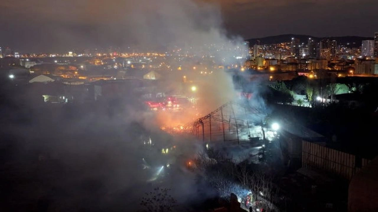 İstanbul'da film platosunda yangın!