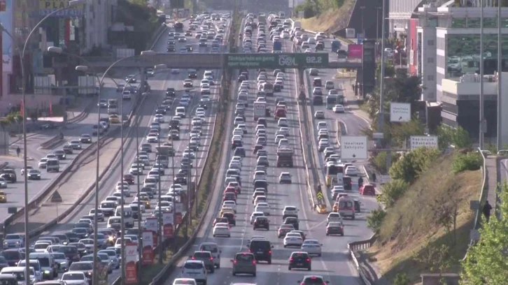 İstanbul’da pazar günü trafik yoğunluğu yüzde 49’lara ulaştı
