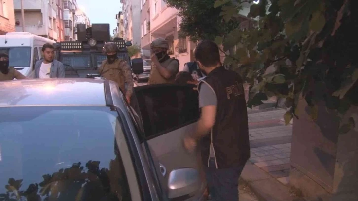 İstanbul’da terör operasyonu: Kaçan şüpheliyi özel harekat polisi kıskıvrak yakaladı
