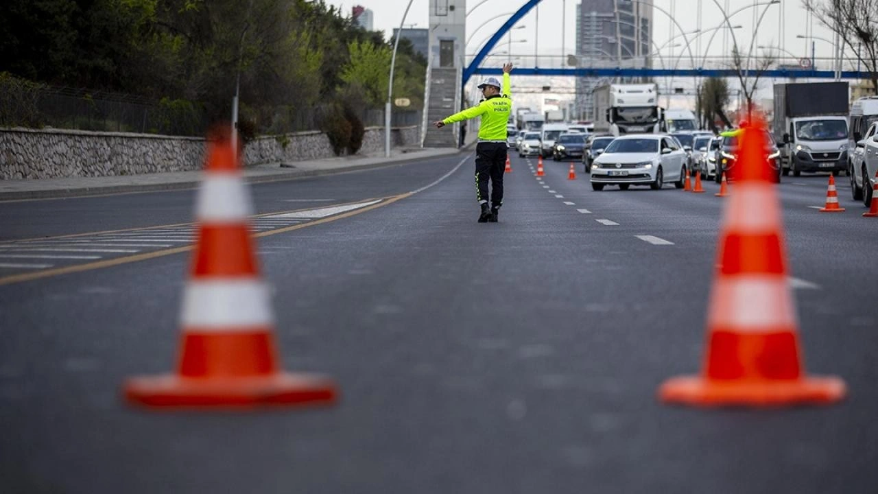 İstanbul'da yarın bazı yollar trafiğe kapatılacak!