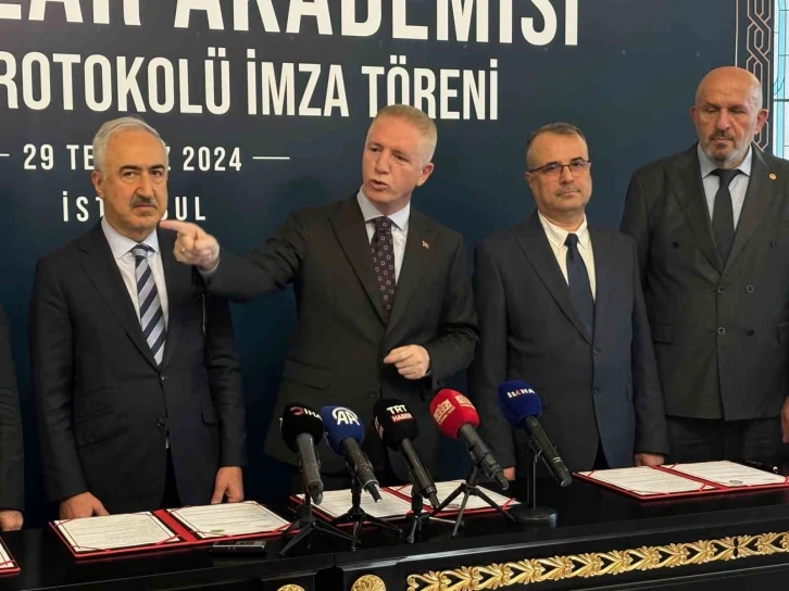 İstanbul’daki muhtarlara akademik eğitim verilecek
