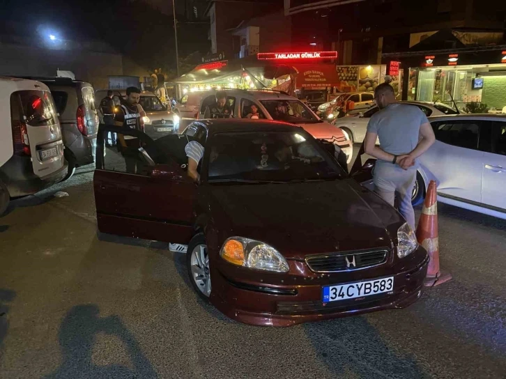 İstanbul Emniyeti narkotik suçlara geçit vermiyor
