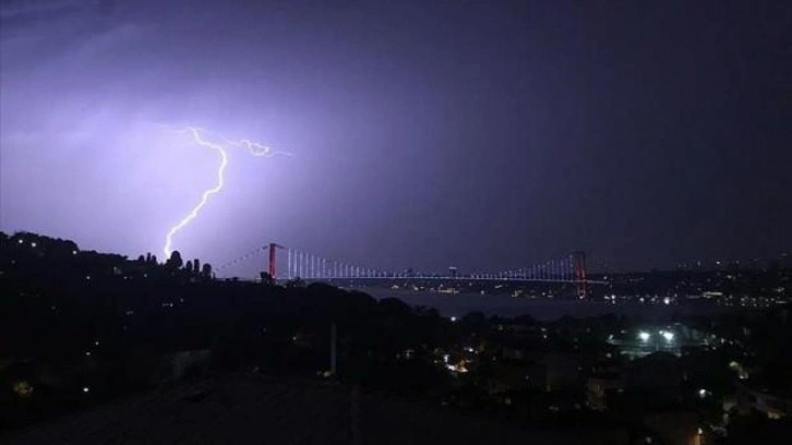 İstanbul Valiliğinden sağanak uyarısı!