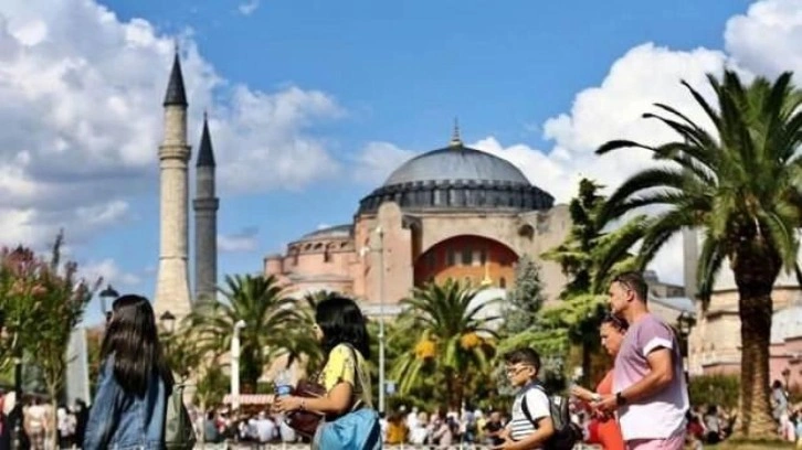 İstanbul'a haziranda gelen turist sayısı yüzde 115 arttı