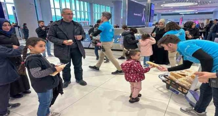 İstanbul’a yakınlarının yanına gelen depremzedeler yaşadıkları o anları anlattı