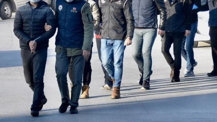 İstanbul'da suç örgütlerine operasyon: 14 zanlı tutuklandı