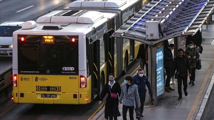 İstanbul'da toplu ulaşımda kredi kartıyla ödemede indirim