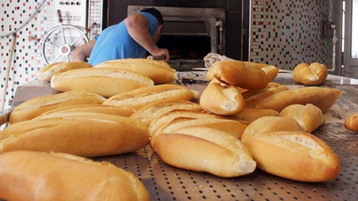İstanbulluları ilgilendiren flaş ekmek zammı kararı! Halk Ekmek zamları ertelendi.