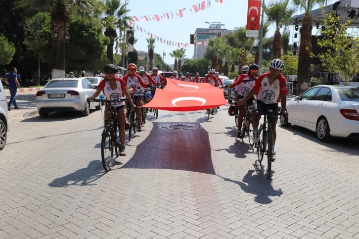 İstiklal Bayrağı Manisa’dan geçti
