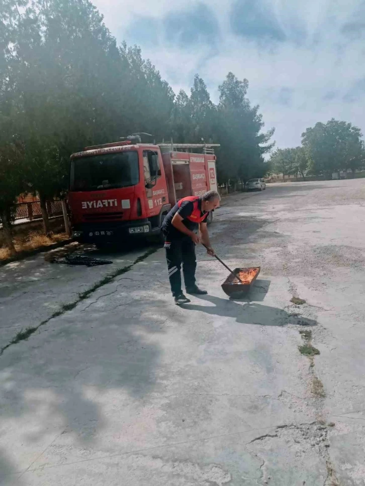 İtfaiyeciler hastane personellerine yangın eğitimi verdi
