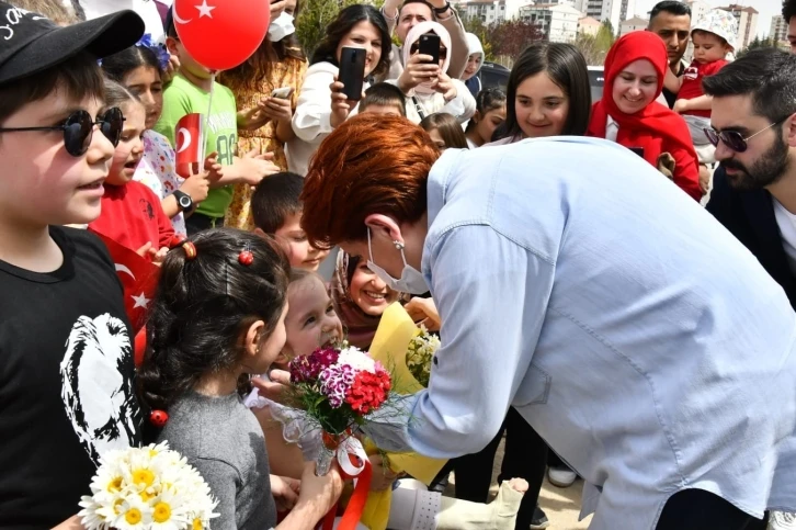 İYİ Parti Genel Başkanı Akşener, çocuk şenliğine katıldı
