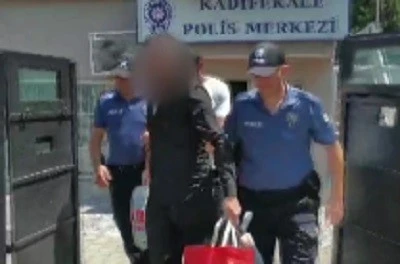 İzmir’de aranan 2 firariye şafak operasyonu
