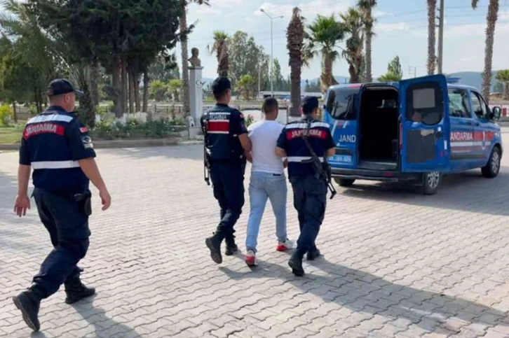 İzmir’de aranan hükümlüler JASAT’tan kaçamadı
