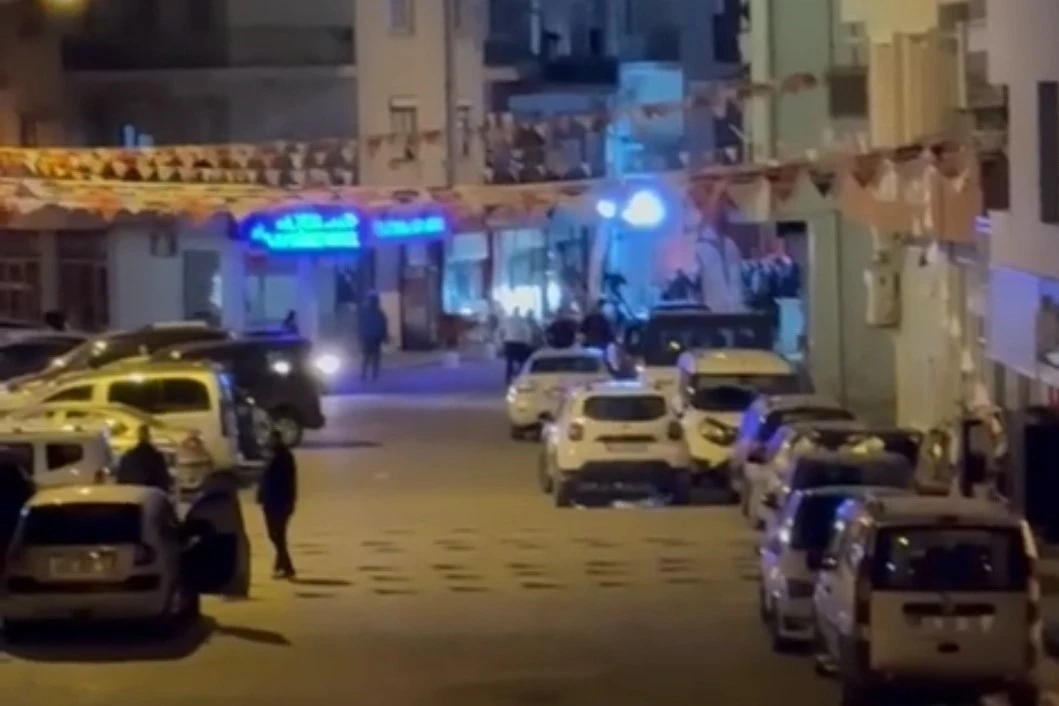 İzmir’de çatışmada yaralanan polis memuru şehit oldu
