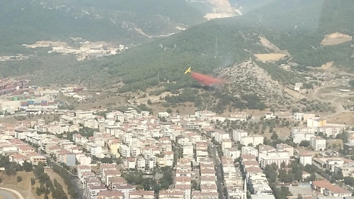 İzmir’de iki ayrı orman yangını kontrol altına alındı
