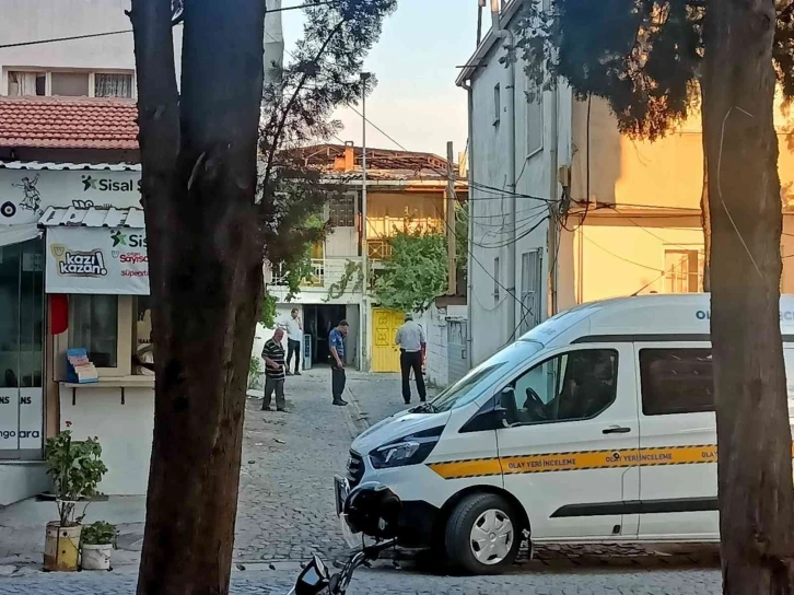 İzmir’de kız arkadaşı tarafından bıçaklanan genç hayatını kaybetti
