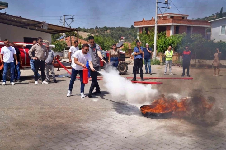 İzmir’in köyleri itfaiye üssü oluyor
