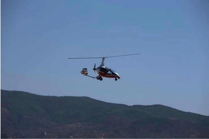 İzmir jandarmasından havadan trafik denetimi
