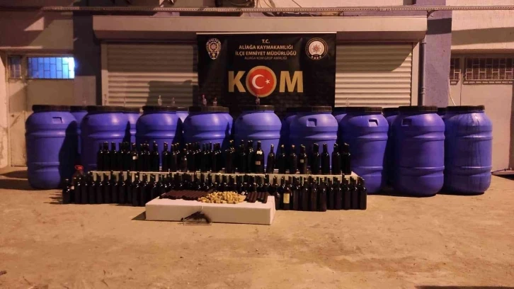 İzmir polisi muhtemel facianın önüne geçti: 4 ton sahte şarap ele geçirildi
