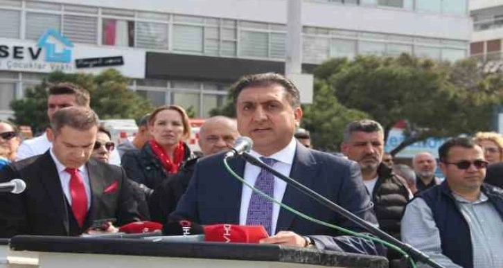 İzmir’de 23 Nisan coşkuyla kutlandı