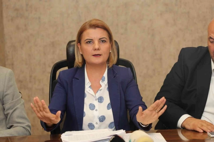 İzmit Belediye Başkanı Hürriyet’ten "kiralık hizmet araçları" açıklaması
