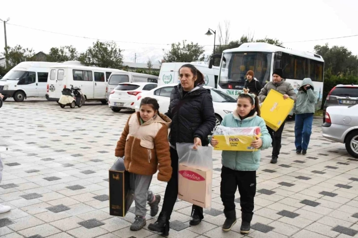 İznik’te yardımlar toplanmaya devam ediyor
