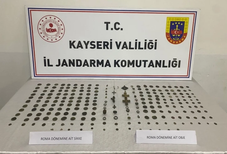 Jandarma tarihi eser kaçakçılarına geçit vermiyor
