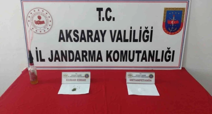 Jandarma uyuşturucu tacirlerine göz açtırmıyor
