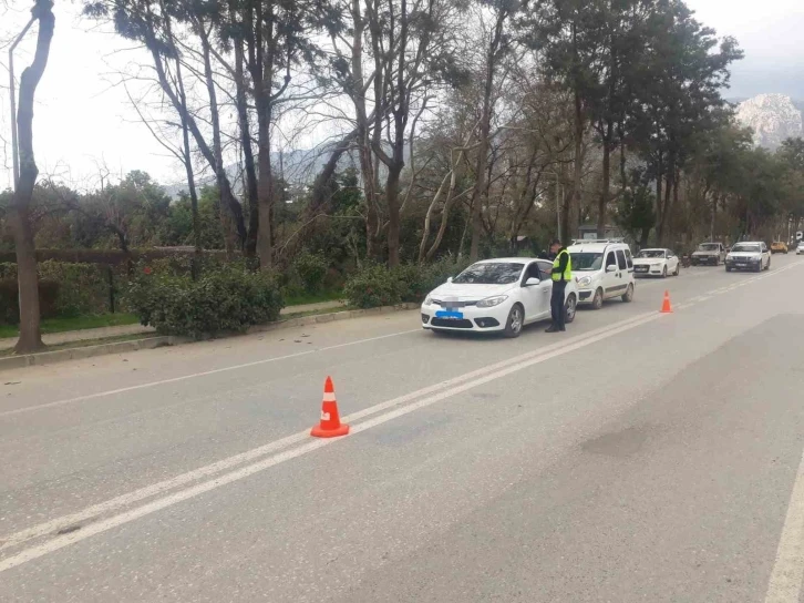 Jandarmadan 18 araca trafikten men cezası
