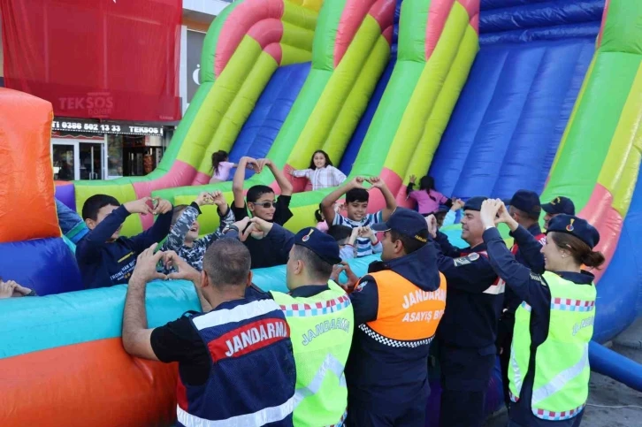 Jandarmadan ’Akil Kadın ile Güvenli Toplum’ proje uygulaması
