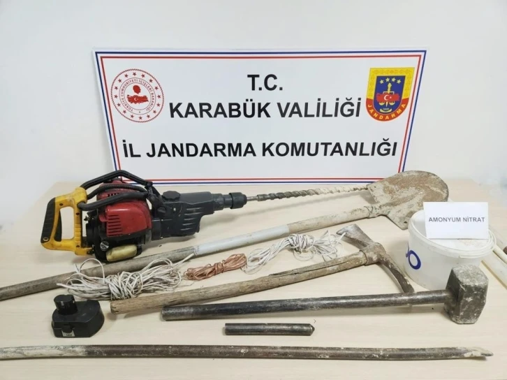 Jandarmadan kaçak define avcılarına geçit yok
