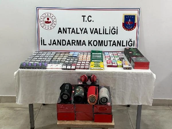 Jandarmadan kaçak sigara baskını