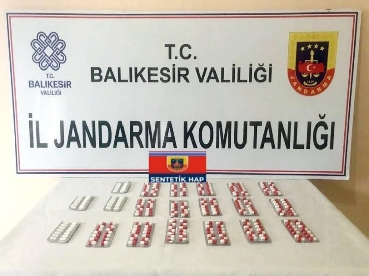 Jandarmadan Karesi ve Sındırgı’da uyuşturucu operasyonu
