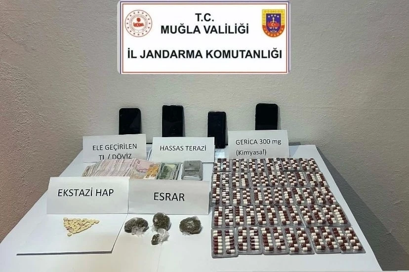 Jandarmadan uyuşturucu operasyonu: 2 gözaltı
