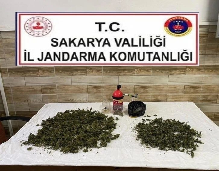 Jandarmadan uyuşturucuya geçit yok: 1 gözaltı
