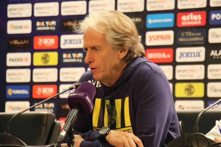 Jorge Jesus: “Benim için önemli olan oyuncuları hem bireysel hem de kolektif olarak geliştirmek"
