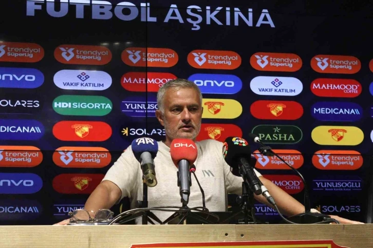 Jose Mourinho: “Türk futboluna adapte olmam gerekiyor”
