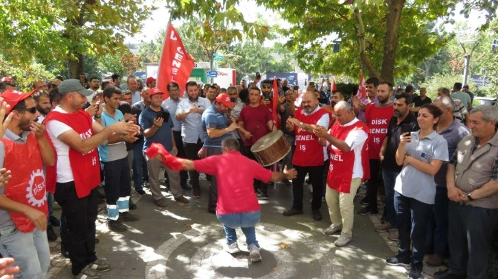 Kadıköy Belediyesi işçilerinden grev kararı! İş sözleşmesinde anlaşmazlık
