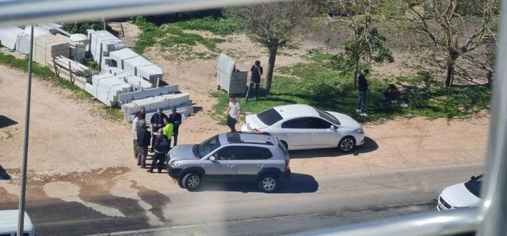 Kadın Motosikletten Düşerek Ağır Yaralandı