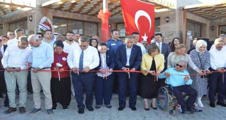 Kadınların yöresel ürün pazarı açıldı