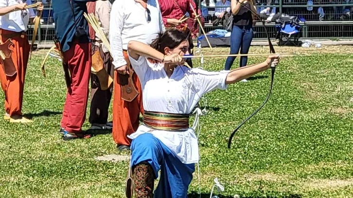 Kağıthane’de geleneksel okçuluk müsabakaları düzenlendi
