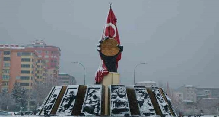 Kahramanmaraş beyaz örtüye büründü