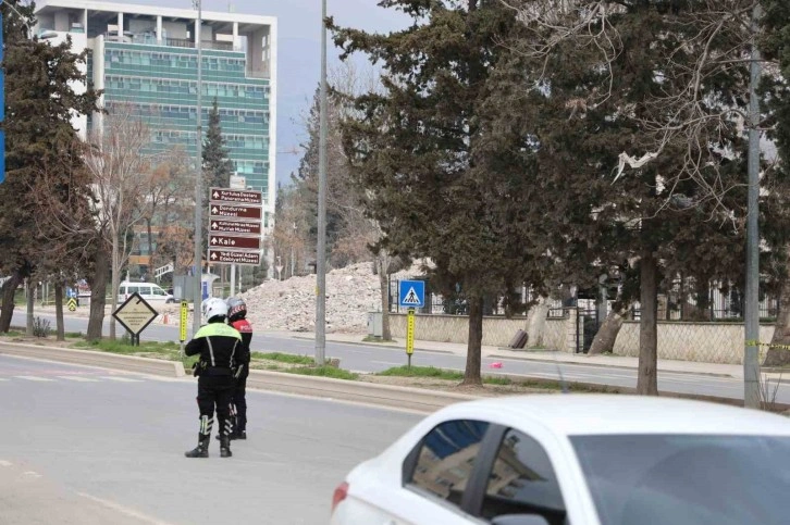 Kahramanmaraş Müzesi Girişinde Şüpheli Valiz Panik Yarattı