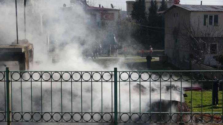 Kahramanmaraş’ta evin deposu yandı
