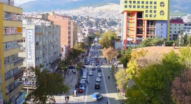 Kahramanmaraş’ta ticaretin kalbinin attığı cadde eski günlerini arıyor
